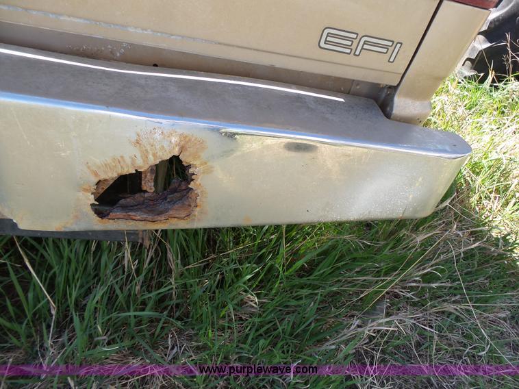 image for item J4167 1990 Chevrolet Silverado 2500 pickup truck