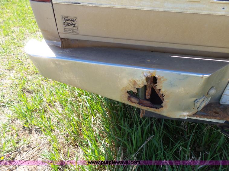 image for item J4167 1990 Chevrolet Silverado 2500 pickup truck