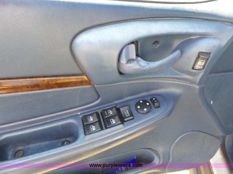 image for item J4168 2005 Chevrolet Impala