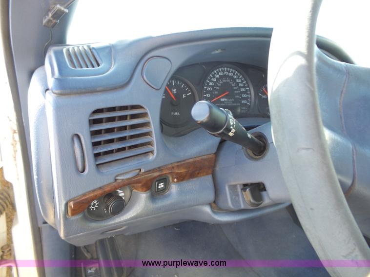 image for item J4168 2005 Chevrolet Impala