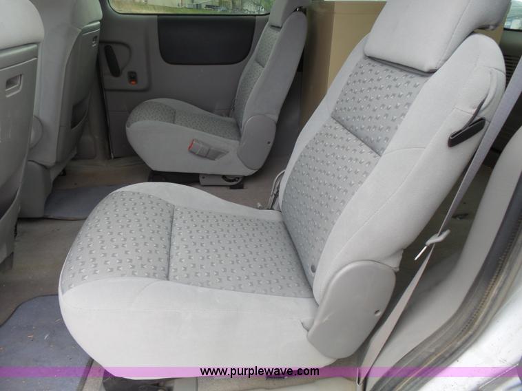 image for item J4172 2008 Chevrolet Uplander LS van