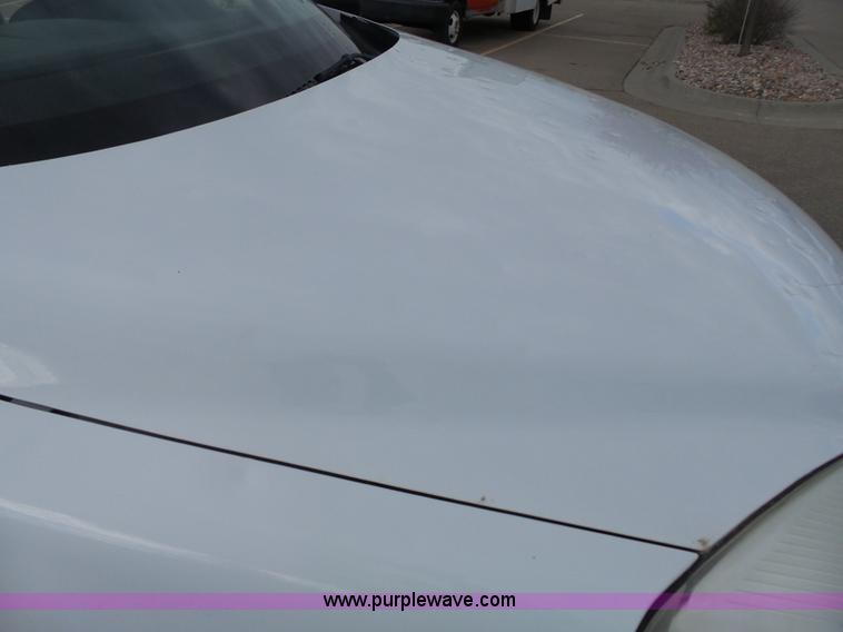 image for item J4172 2008 Chevrolet Uplander LS van