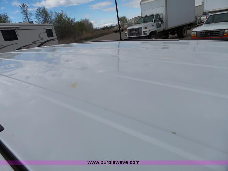 image for item J4172 2008 Chevrolet Uplander LS van