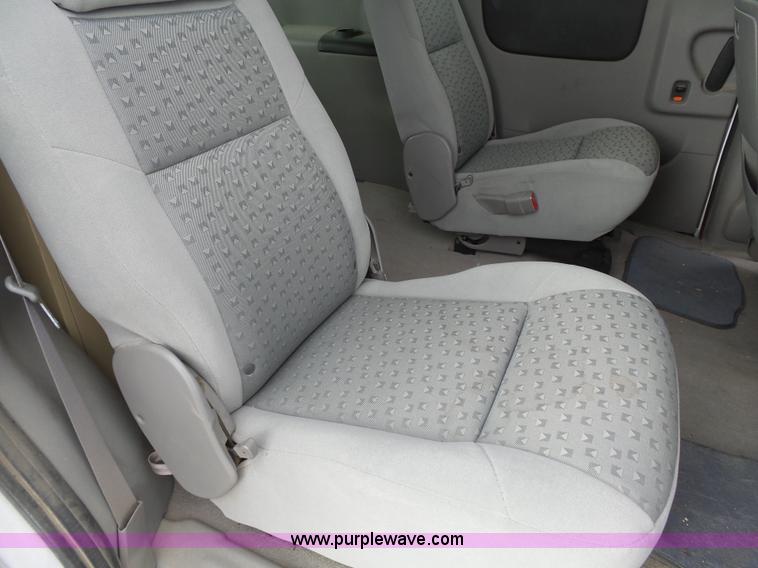 image for item J4172 2008 Chevrolet Uplander LS van