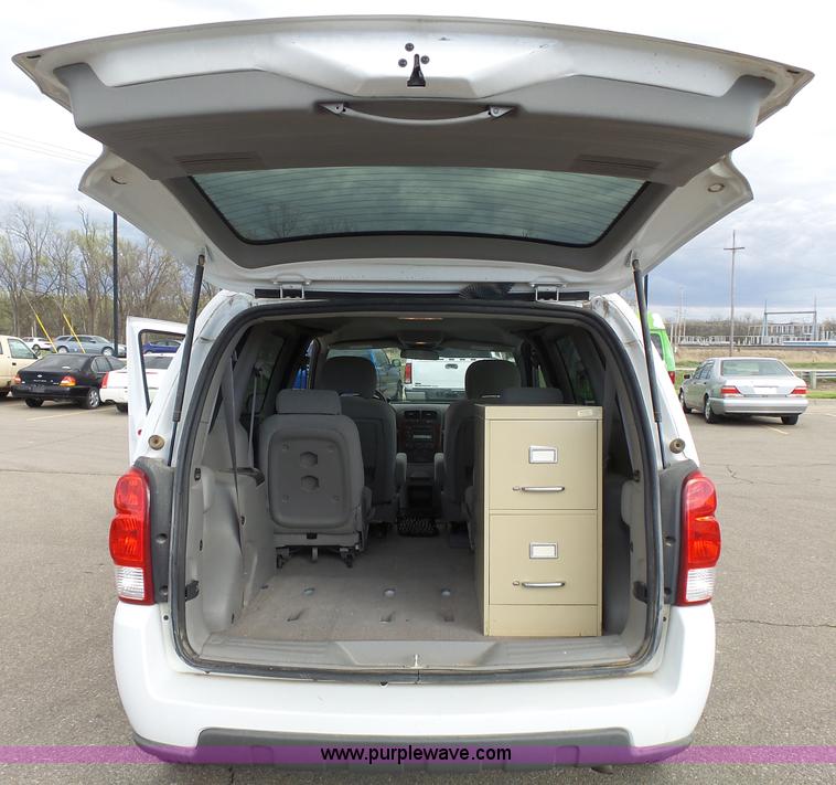 image for item J4172 2008 Chevrolet Uplander LS van