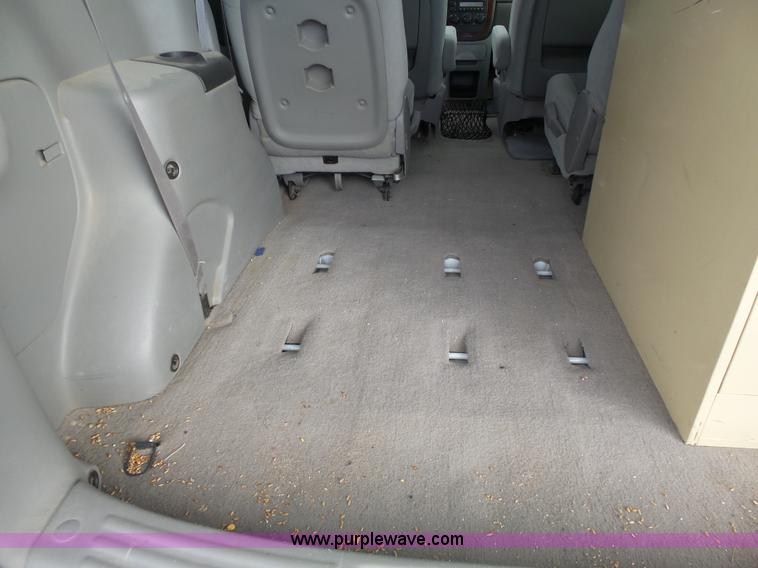 image for item J4172 2008 Chevrolet Uplander LS van