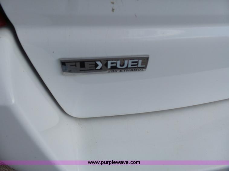 image for item J4172 2008 Chevrolet Uplander LS van