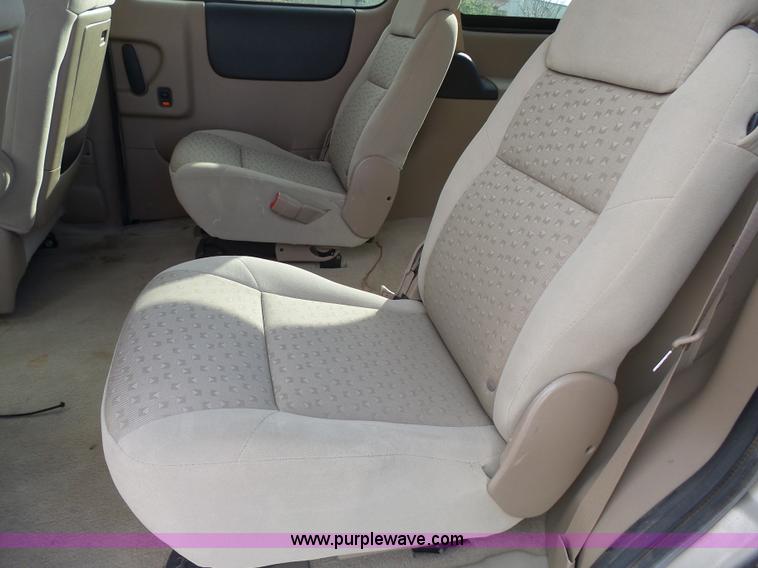 image for item J4173 2008 Chevrolet Uplander LS van