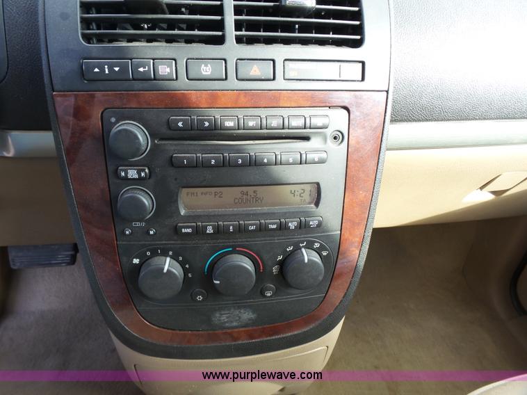 image for item J4173 2008 Chevrolet Uplander LS van