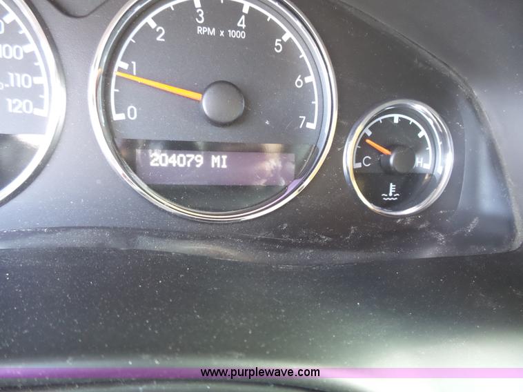 image for item J4173 2008 Chevrolet Uplander LS van