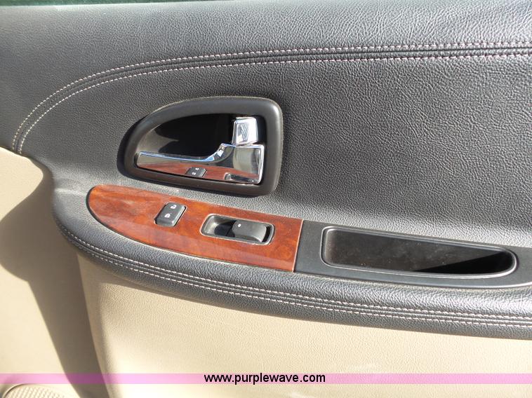 image for item J4173 2008 Chevrolet Uplander LS van