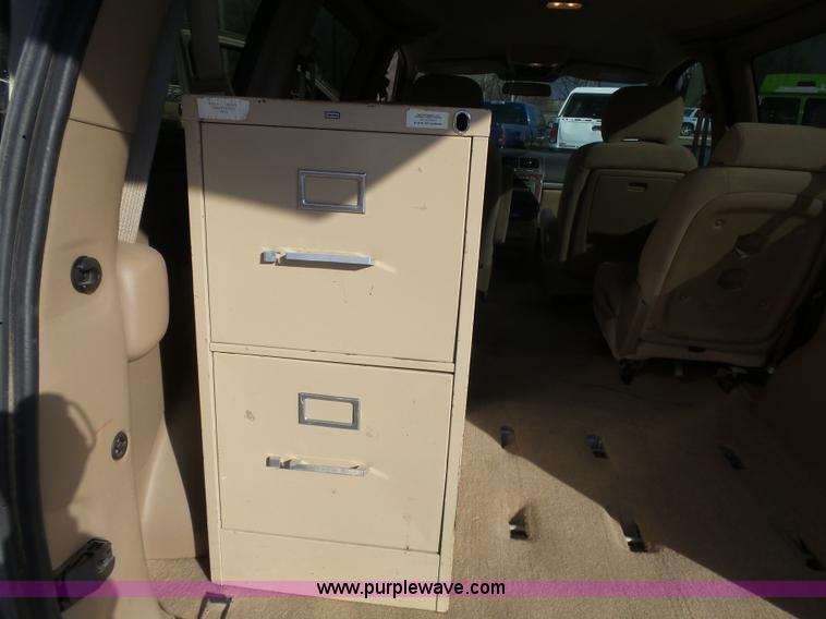 image for item J4173 2008 Chevrolet Uplander LS van