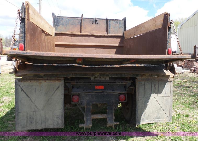 image for item J4176 1981 Chevrolet C60 dump truck