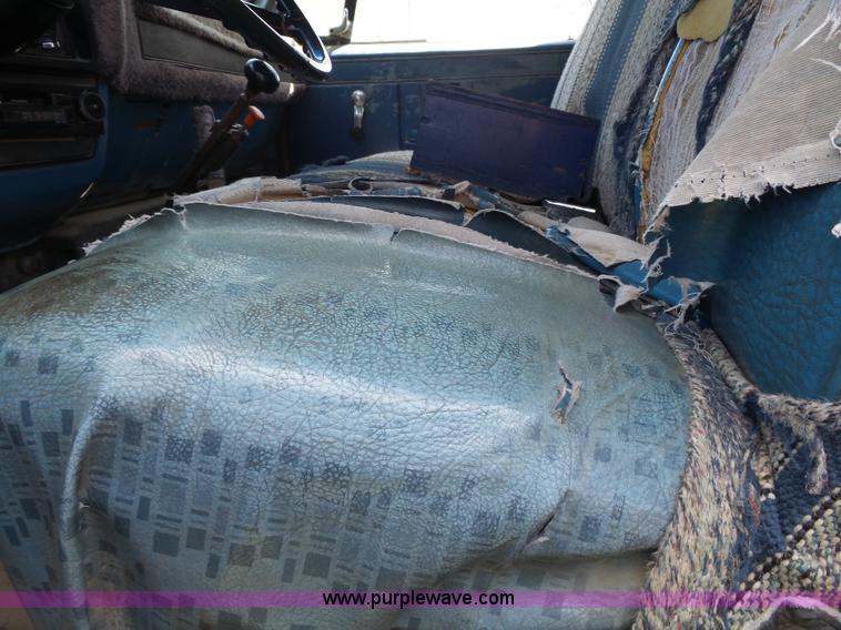 image for item J4176 1981 Chevrolet C60 dump truck