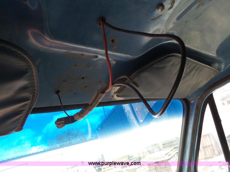 image for item J4176 1981 Chevrolet C60 dump truck