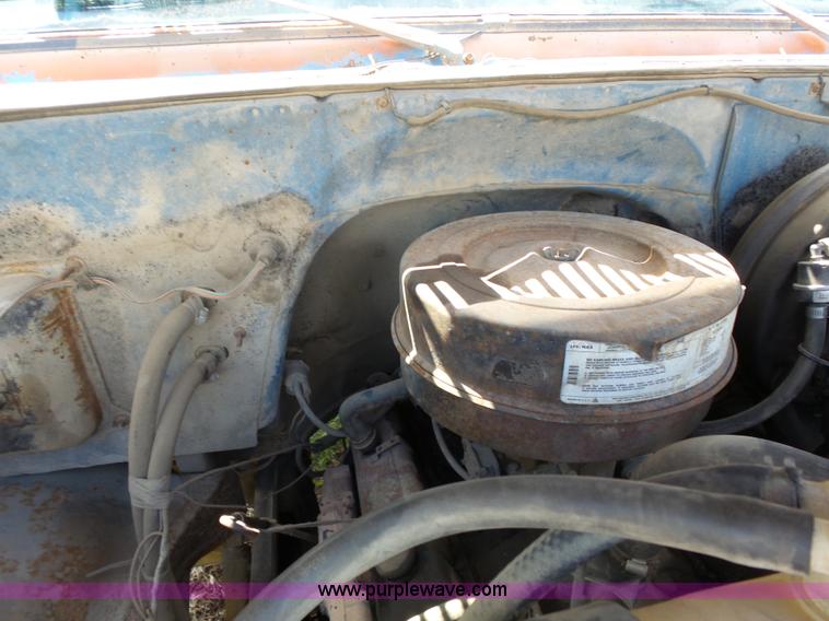 image for item J4176 1981 Chevrolet C60 dump truck