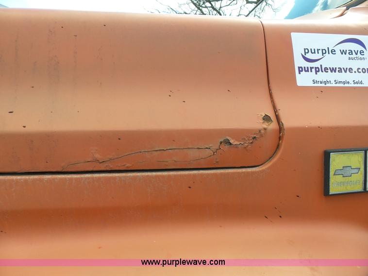 image for item J4176 1981 Chevrolet C60 dump truck