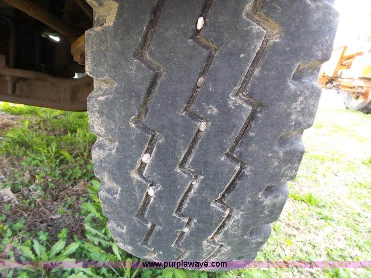 image for item J4176 1981 Chevrolet C60 dump truck