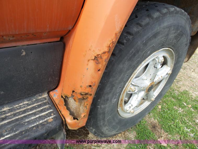 image for item J4176 1981 Chevrolet C60 dump truck