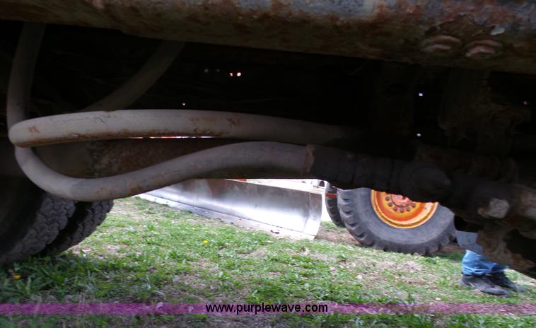 image for item J4176 1981 Chevrolet C60 dump truck