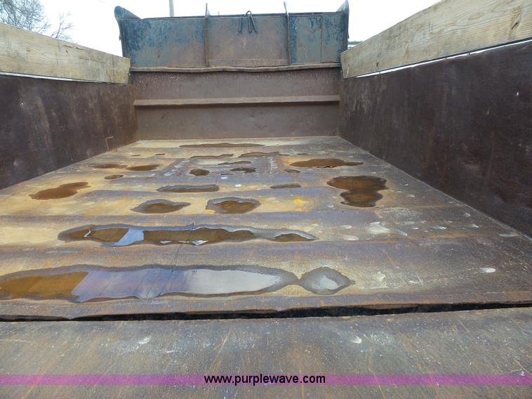 image for item J4176 1981 Chevrolet C60 dump truck