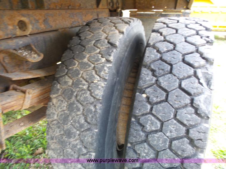 image for item J4176 1981 Chevrolet C60 dump truck