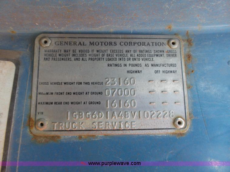 image for item J4176 1981 Chevrolet C60 dump truck