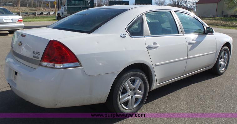 image for item J4186 2008 Chevrolet Impala LS