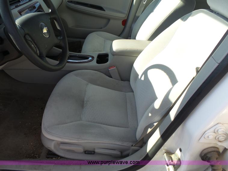 image for item J4186 2008 Chevrolet Impala LS