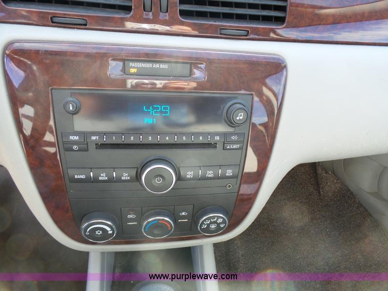 image for item J4186 2008 Chevrolet Impala LS