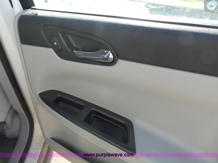 image for item J4186 2008 Chevrolet Impala LS