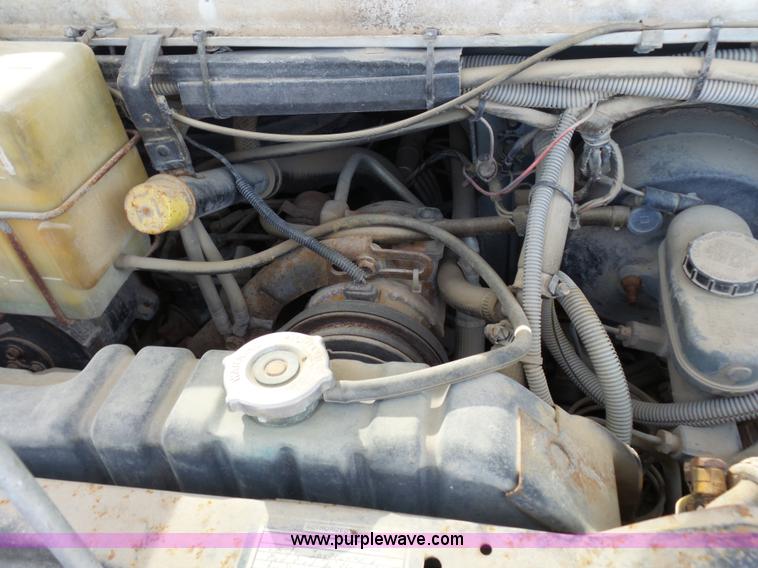 image for item J4213 1987 Ford Econoline E350 Super ambulance