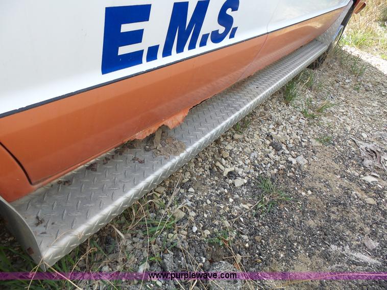 image for item J4213 1987 Ford Econoline E350 Super ambulance