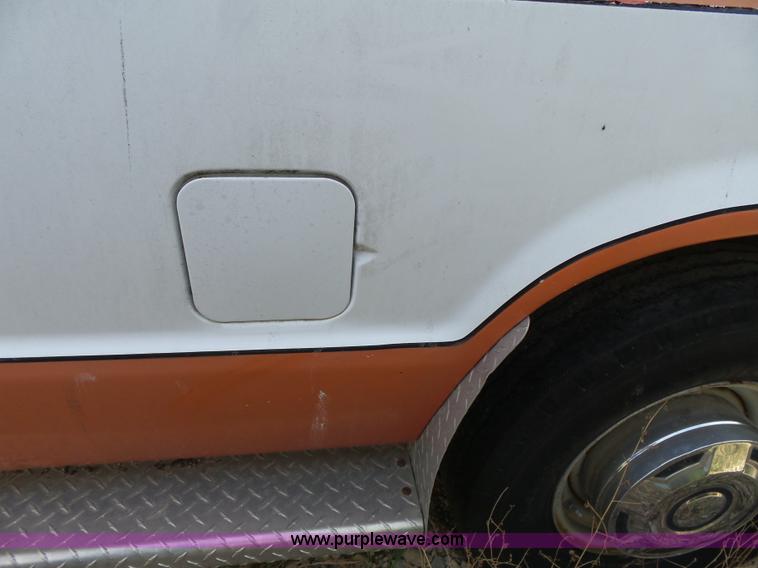 image for item J4213 1987 Ford Econoline E350 Super ambulance