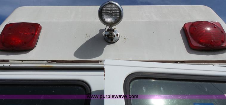 image for item J4213 1987 Ford Econoline E350 Super ambulance
