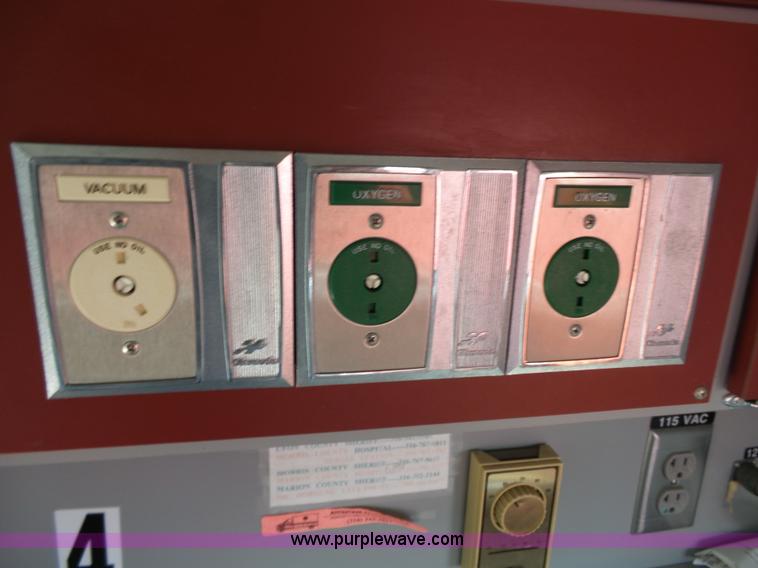 image for item J4213 1987 Ford Econoline E350 Super ambulance