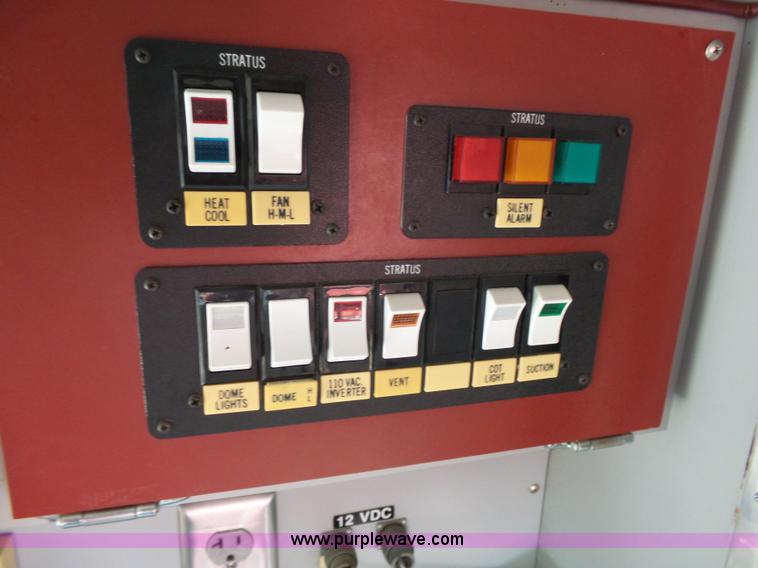 image for item J4213 1987 Ford Econoline E350 Super ambulance