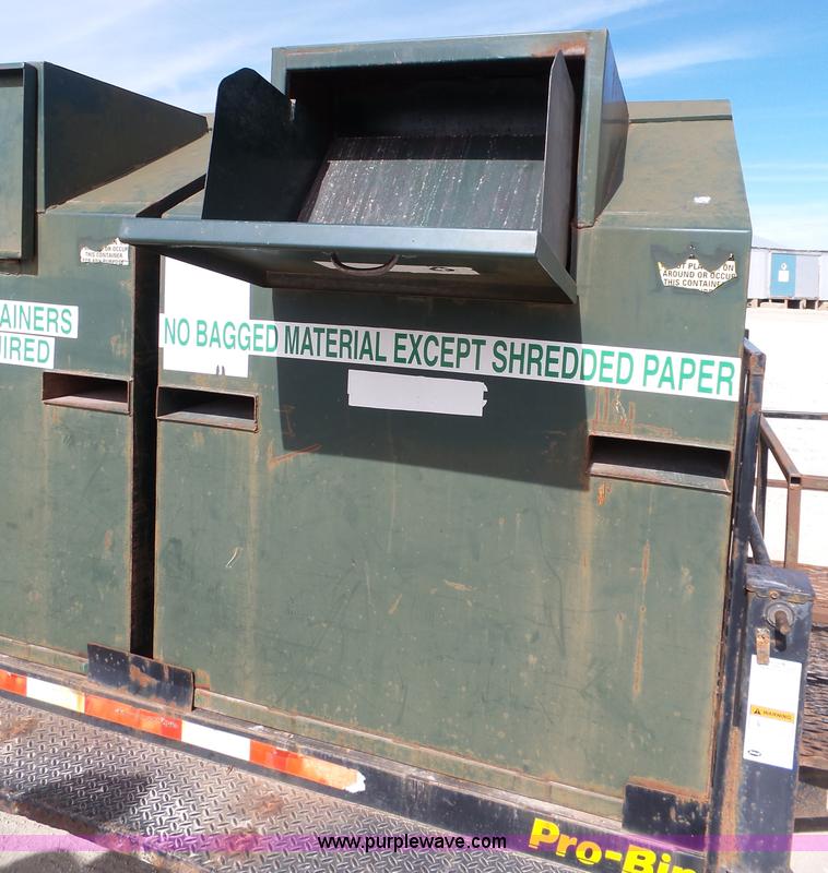 image for item J4214 2003 Pro Trainer PRTB-20 Pro Bin recycle trailer