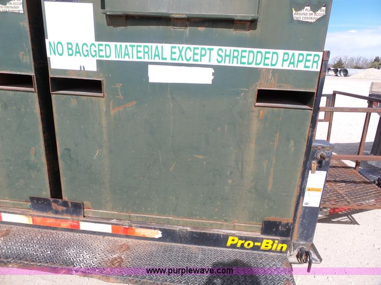image for item J4214 2003 Pro Trainer PRTB-20 Pro Bin recycle trailer