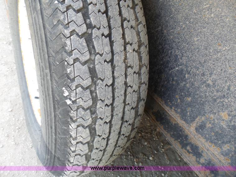 image for item J4214 2003 Pro Trainer PRTB-20 Pro Bin recycle trailer