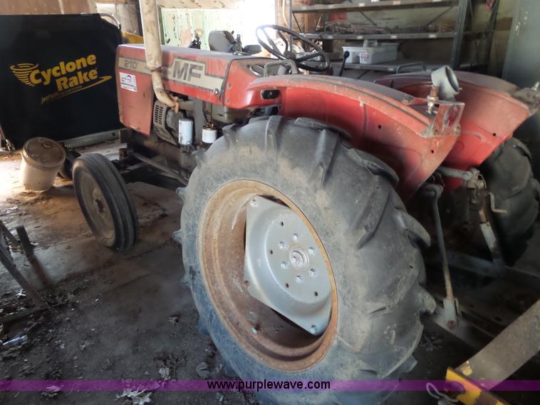 image for item J4986 Massey-Ferguson 210 Series 2746 tractor