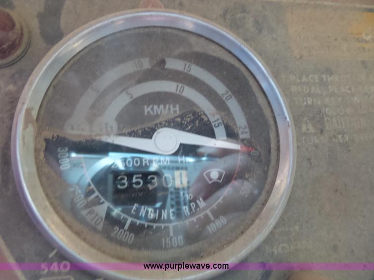 image for item J4986 Massey-Ferguson 210 Series 2746 tractor