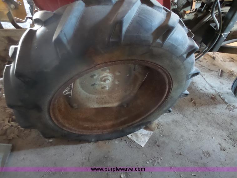 image for item J4986 Massey-Ferguson 210 Series 2746 tractor