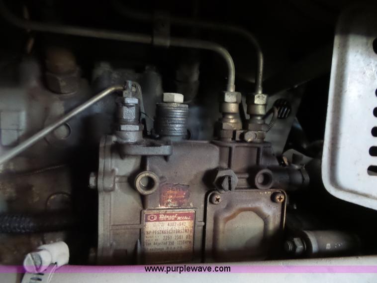 image for item J4986 Massey-Ferguson 210 Series 2746 tractor