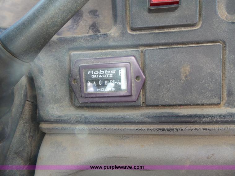 image for item J4999 1998 Chevrolet Cheyenne 2500 utility truck