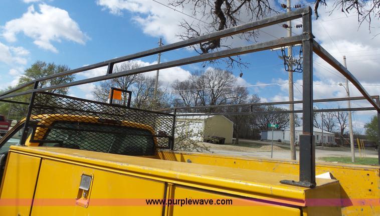 image for item J4999 1998 Chevrolet Cheyenne 2500 utility truck