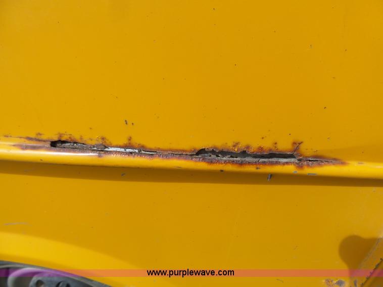 image for item J4999 1998 Chevrolet Cheyenne 2500 utility truck