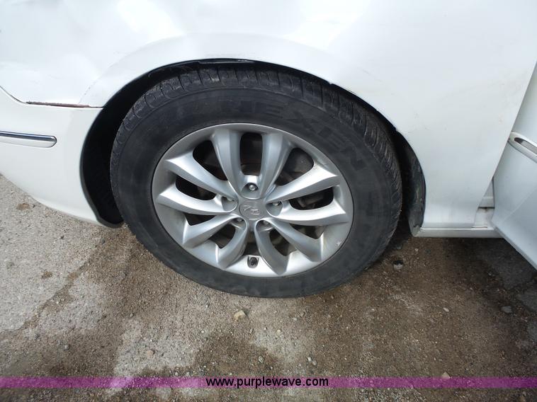 image for item J5000 2008 Hyundai Azera Limited