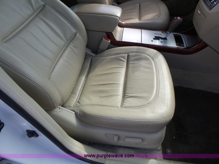 image for item J5000 2008 Hyundai Azera Limited