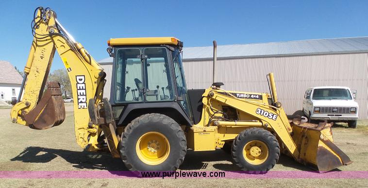 image for item J6127 1998 John Deere 310SE backhoe